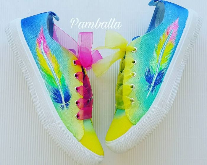 Снимка на Colored feathers sneakers