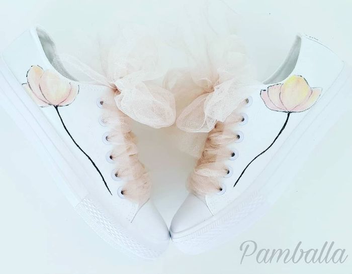 Снимка на Flower sneakers