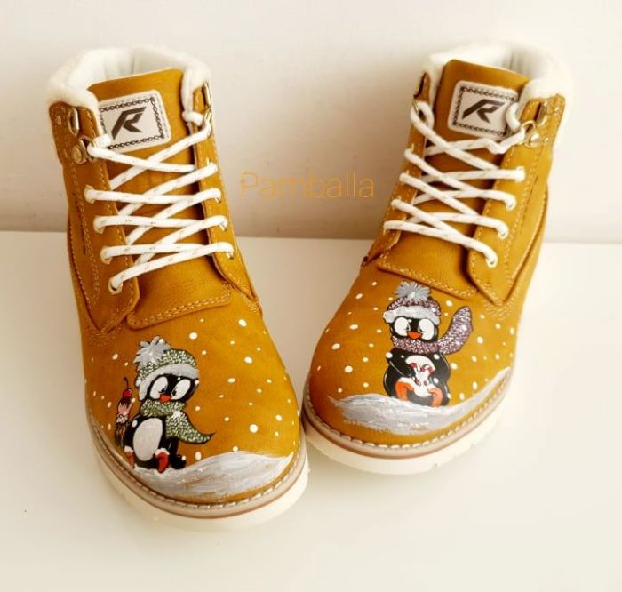 Снимка на Caramel Penguin boots