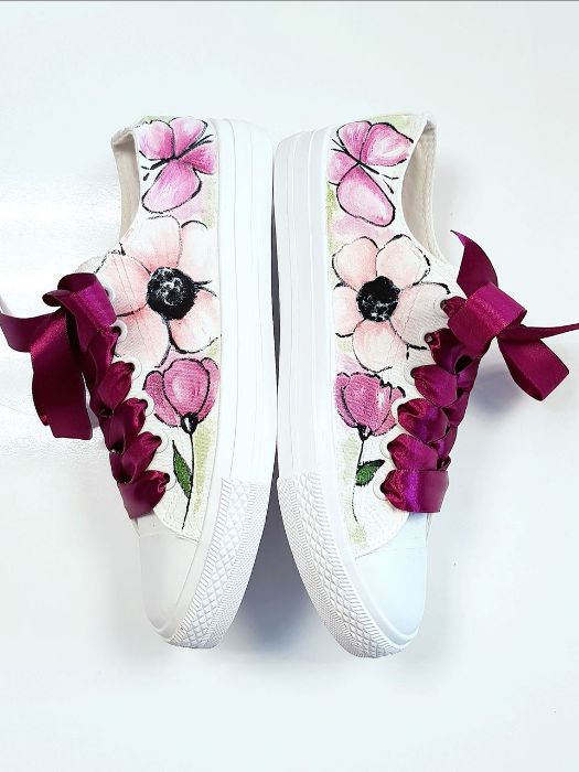 Снимка на Flowers and Butterflies sneakers